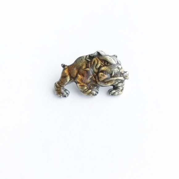 Vintage Accessories - '92 Bulldog Pin